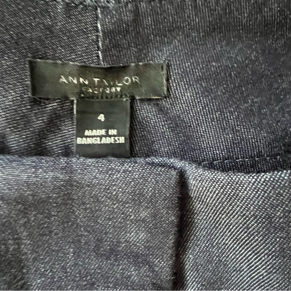NWOT Gorgeous Pleated ANN TAYLOR Factory DARK CHAMBRAY CROPPED Ankle TROUSERS 4 - Picture 14 of 14